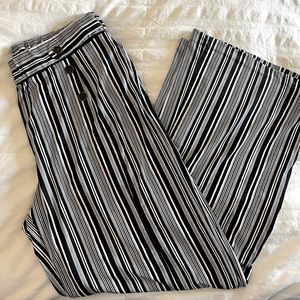 Black and white wide leg pants